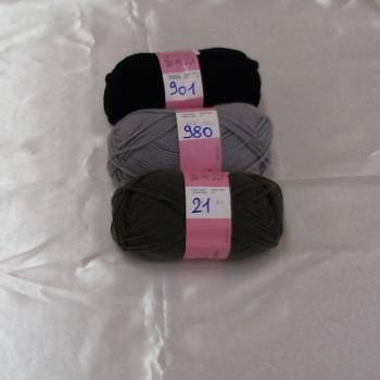 Foto 4 Lana pupa 40% acrilico 60%lana cf.10x50gr.